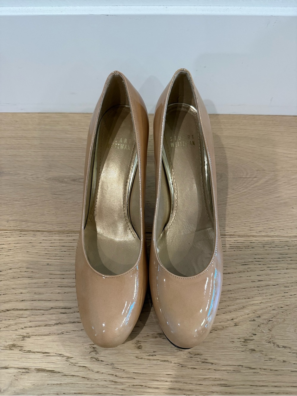 Stuart Whitzman tan pumps